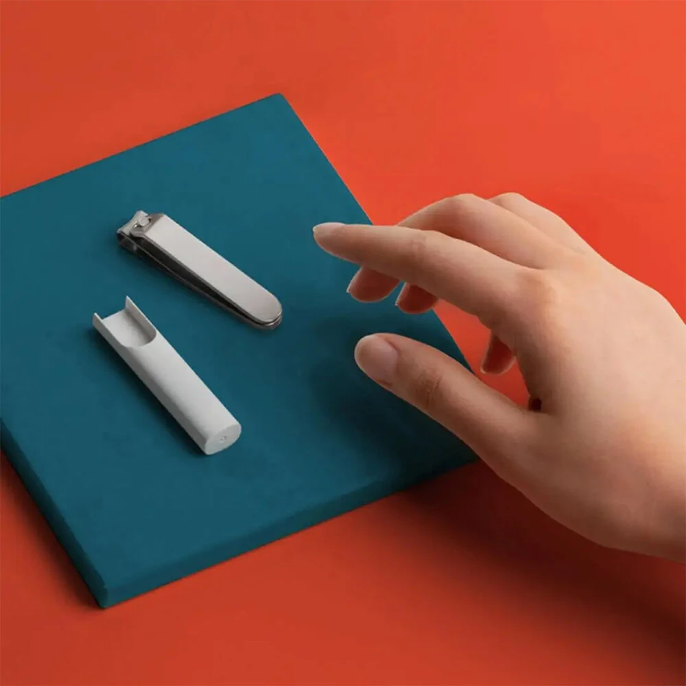 (image for) XIAOMI Mijia Portable Anti-Splash Nail Clipper 420 Stainless Steel Sharp Portable Pedicure Trimmer Nails File with Storage Tray